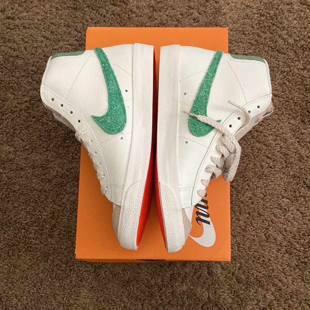 Nike | NWB Blazer Mid Vintage - Picture 7 of 12